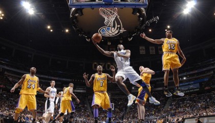 超级霍伊伦闪耀梦剧场，曼联锋线新王完胜恩昆库引深思，若夏窗他披上红黑战袍？