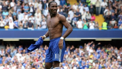 球迷过激行为遭行拘！警方重申，看台不是法外之地